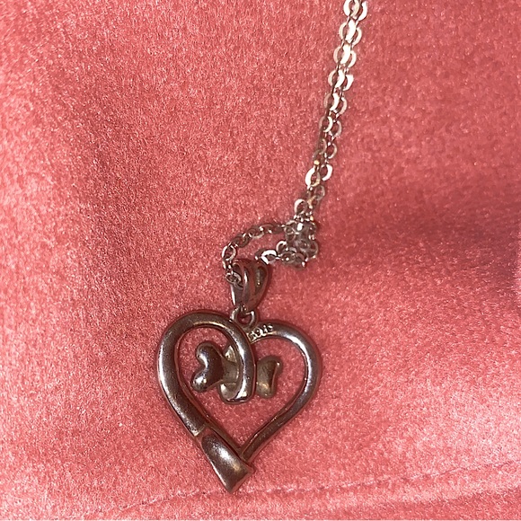 925 Sterling Silver chain and heart with bone pendant - Picture 3 of 5